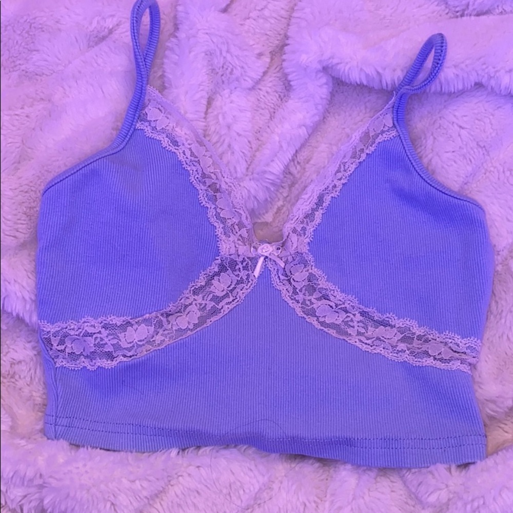light blue crop tops with white lace + white rose
